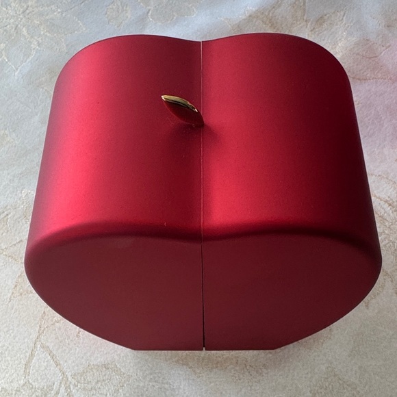 Apple Gift Box - Picture 14 of 15